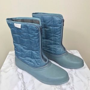 Sorel nylon weather proof snow/rain boots.